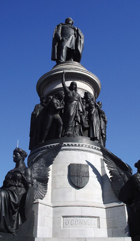 Statue, O’Connell Street