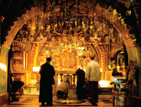 Altar, inside the Church of the Holy Sepulchre